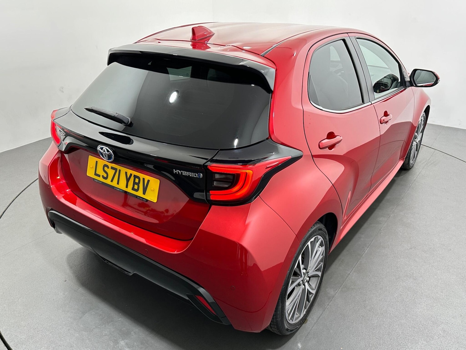 Used Toyota Yaris 2021 for sale - 76878517: Photo 47