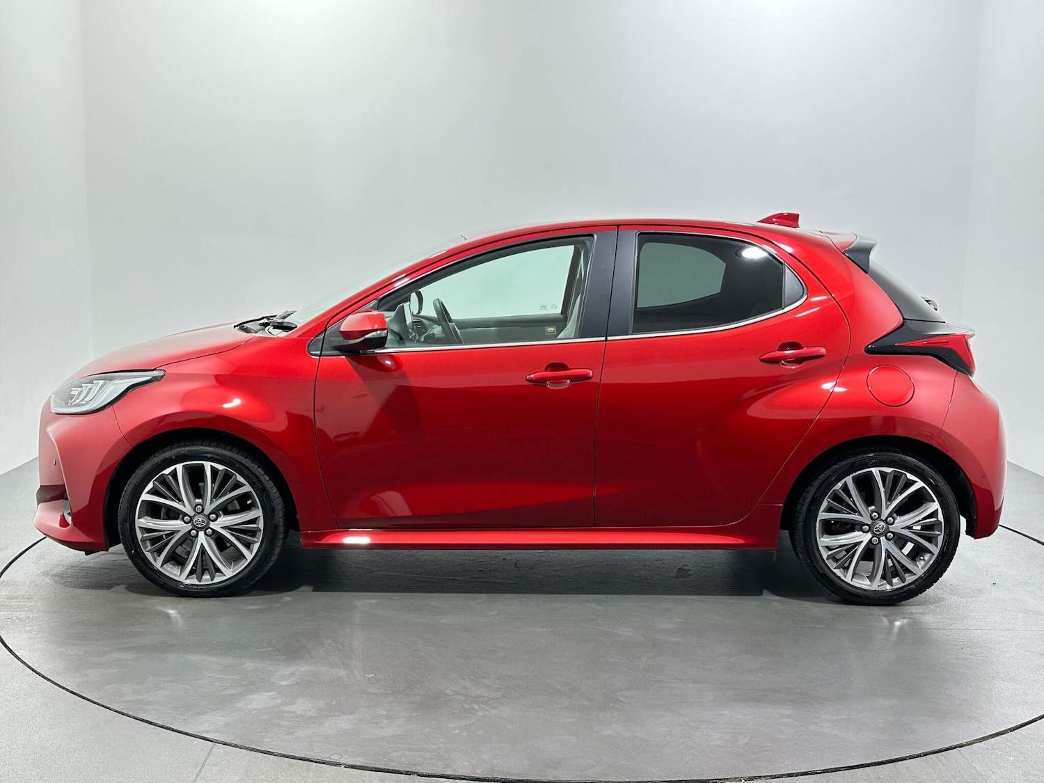 Used Toyota Yaris 2021 for sale - 76878517: Photo 5