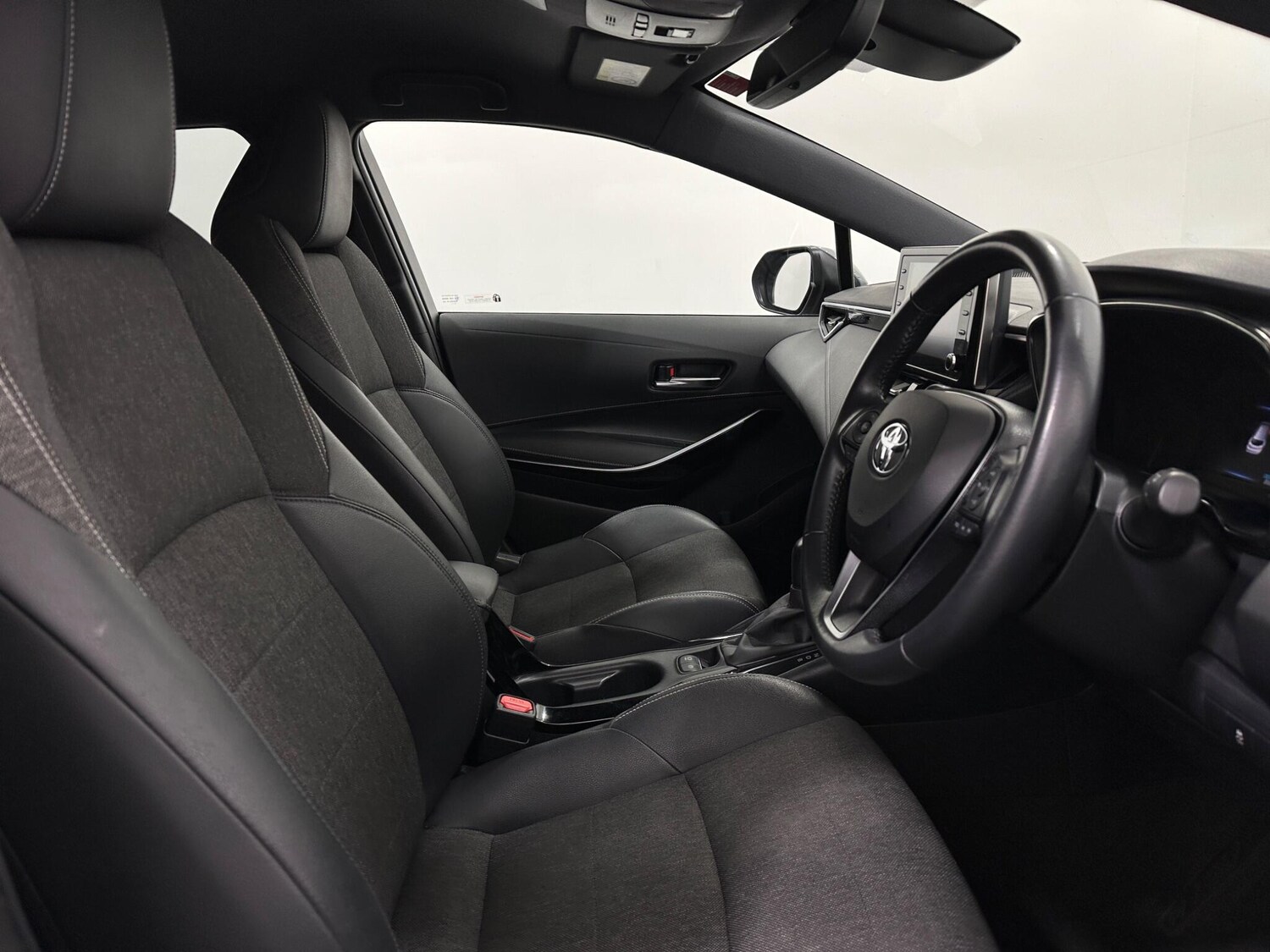 Used Toyota Corolla 2021 for sale - 78058919: Photo 32