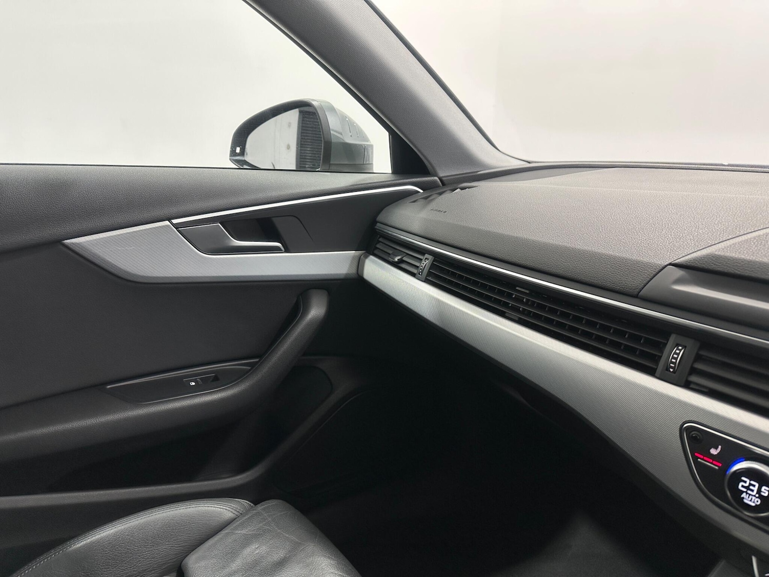 Used Audi A4 for sale - 77783117: Photo 29