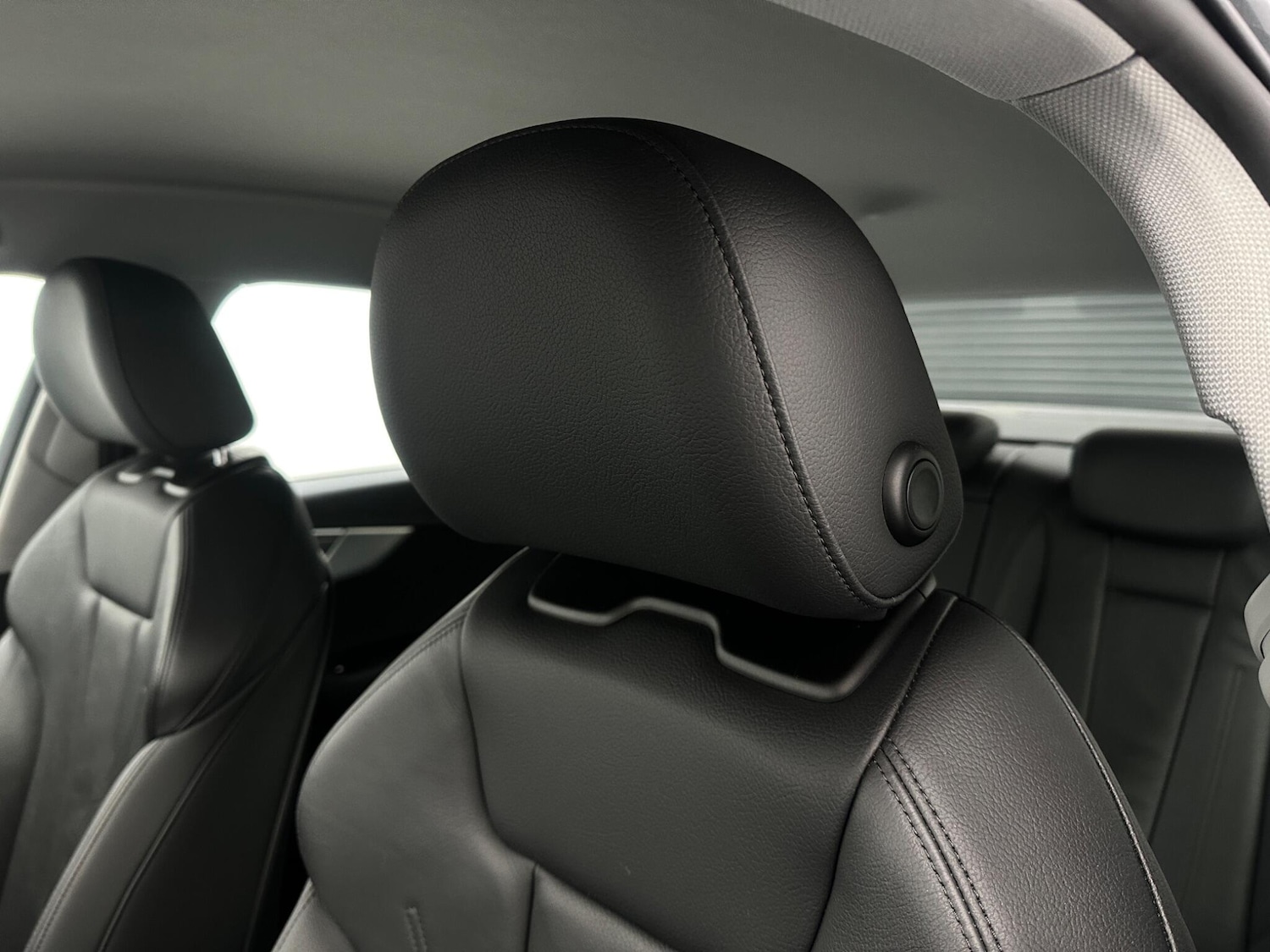 Used Audi A4 for sale - 77783117: Photo 39