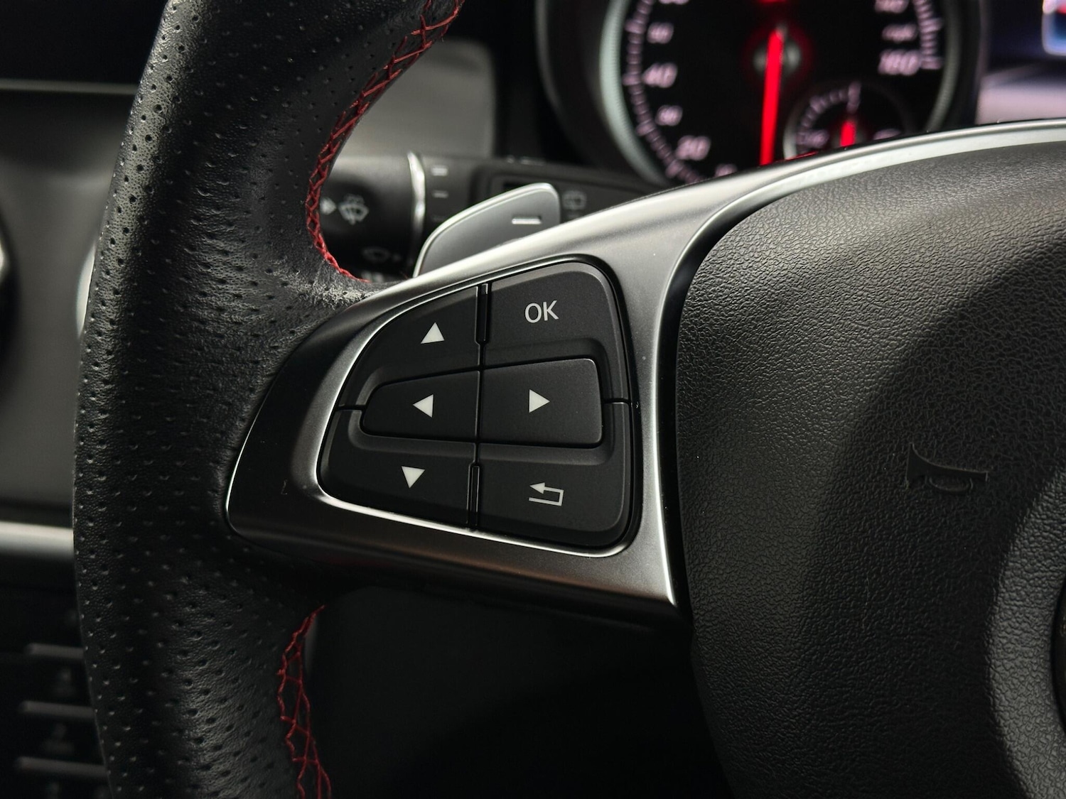 Used Mercedes-Benz GLA 2019 for sale - 76879014: Photo 14