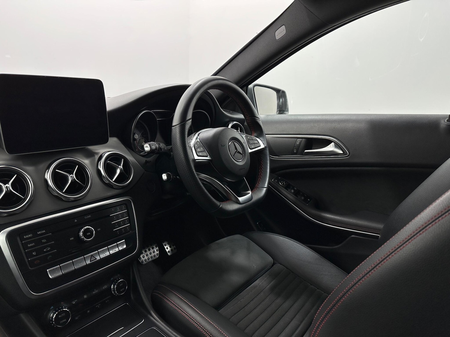 Used Mercedes-Benz GLA 2019 for sale - 76879014: Photo 28