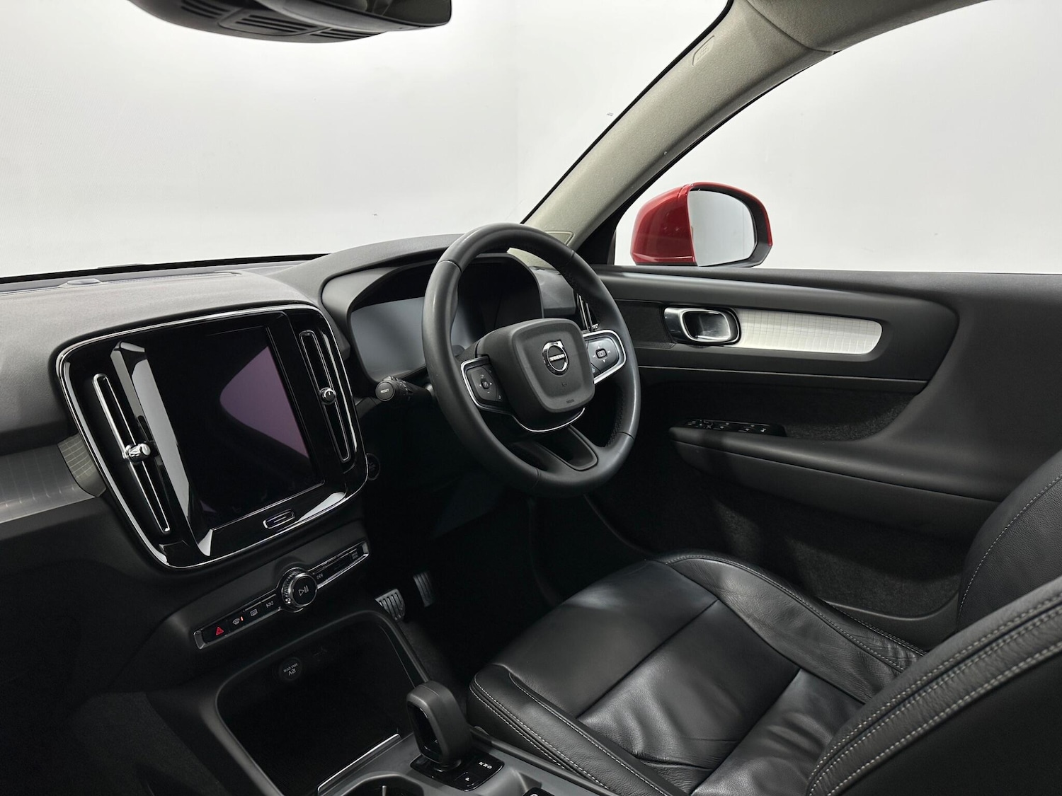 Used Volvo XC40 2021 for sale - 77255537: Photo 29