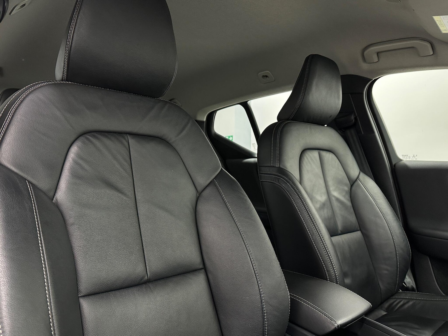 Used Volvo XC40 2021 for sale - 77255537: Photo 31