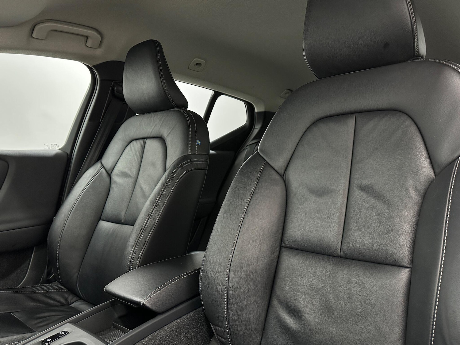 Used Volvo XC40 2021 for sale - 77255537: Photo 34