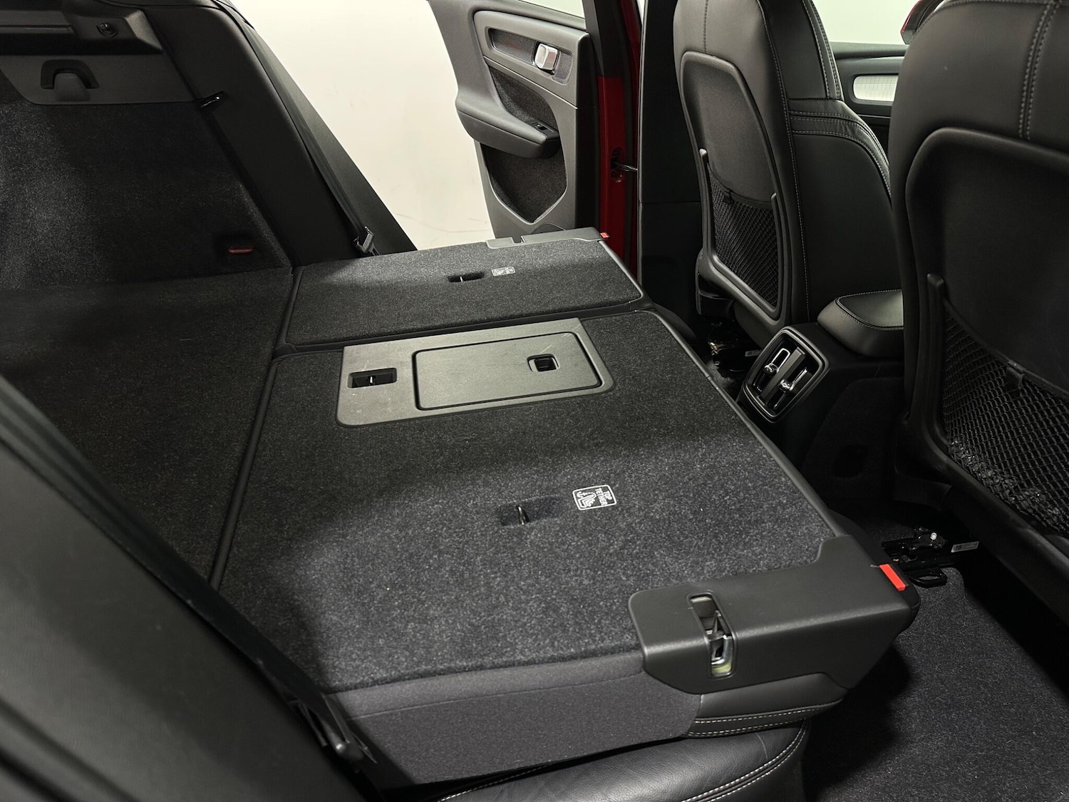 Used Volvo XC40 2021 for sale - 77255537: Photo 45