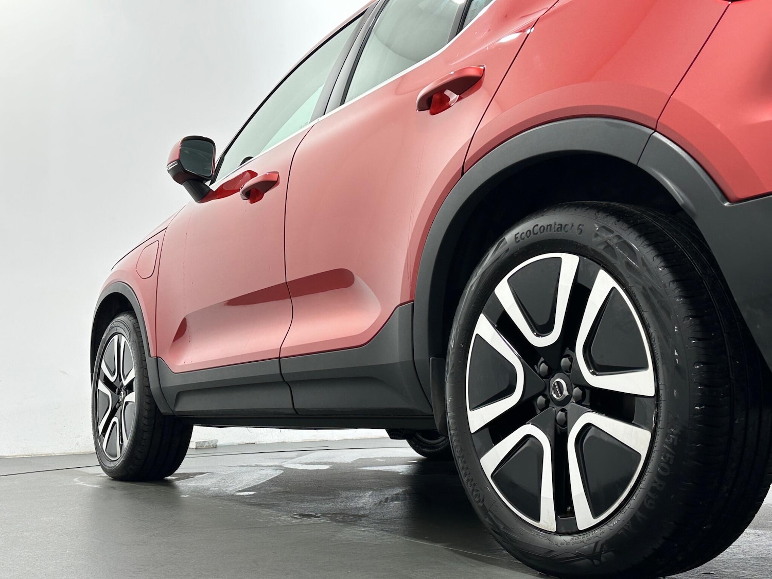 Used Volvo XC40 2021 for sale - 77255537: Photo 48