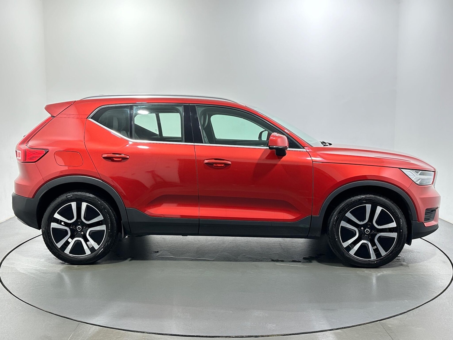 Used Volvo XC40 2021 for sale - 77255537: Photo 9