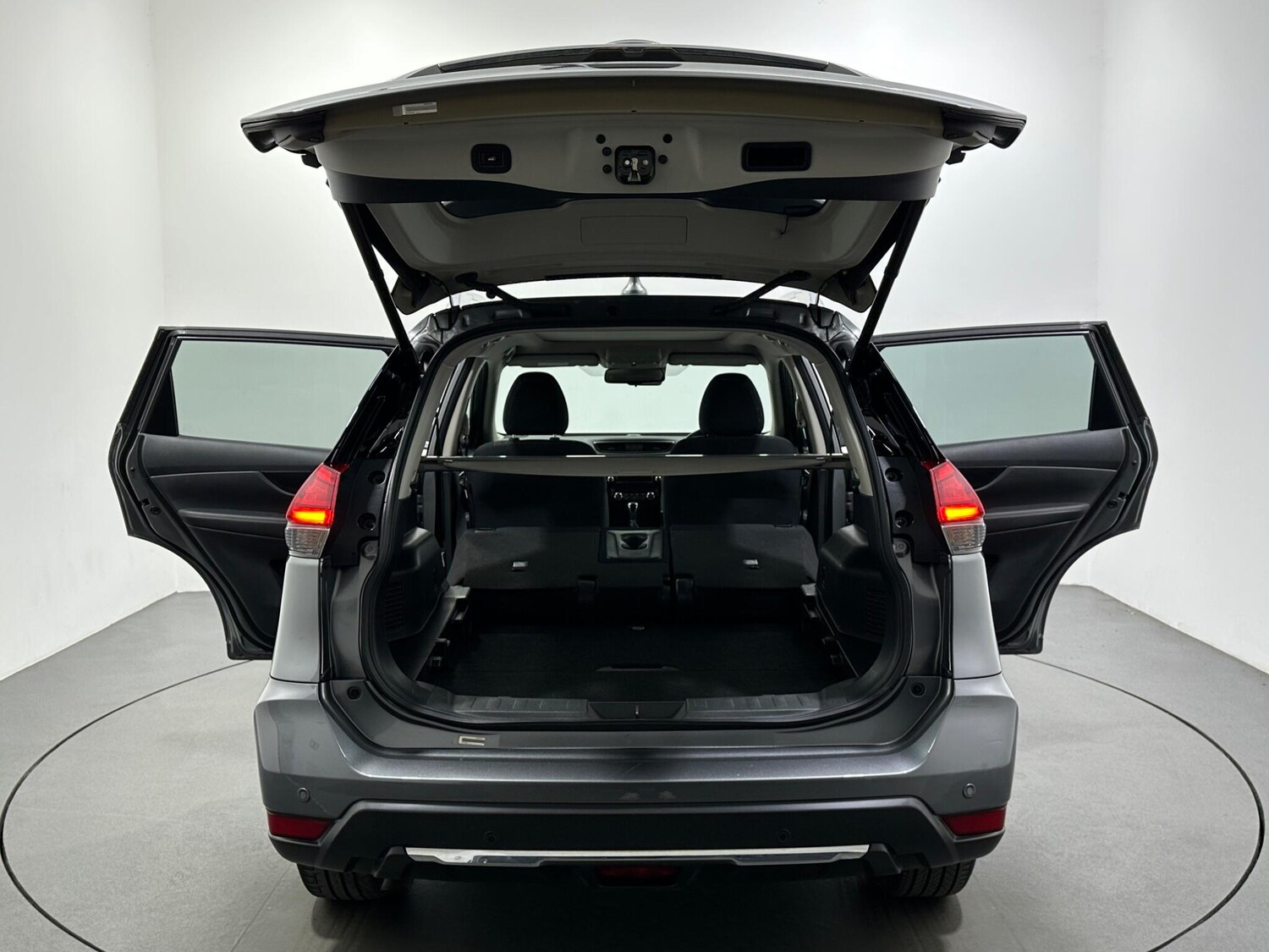 Used Nissan X-Trail 2020 for sale - 76879002: Photo 44