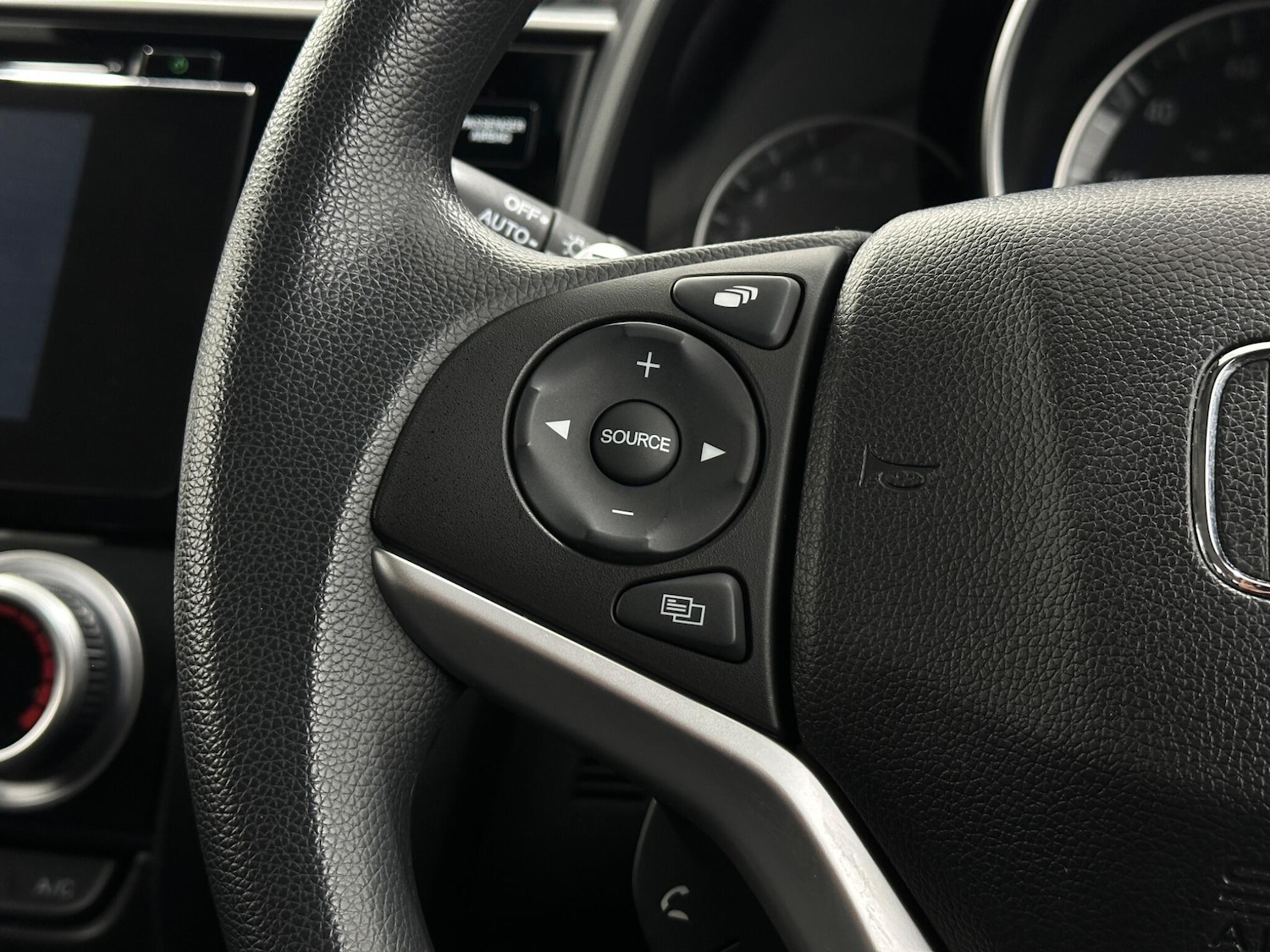 Used Honda Jazz 2019 for sale - 76879000: Photo 14