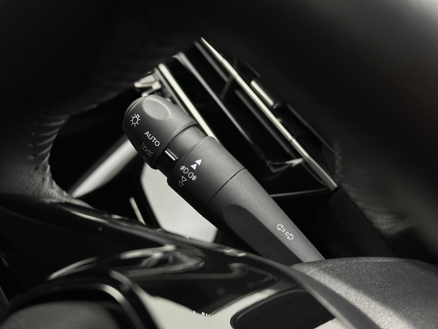 Used Peugeot 2008 2021 for sale - 76913075: Photo 13