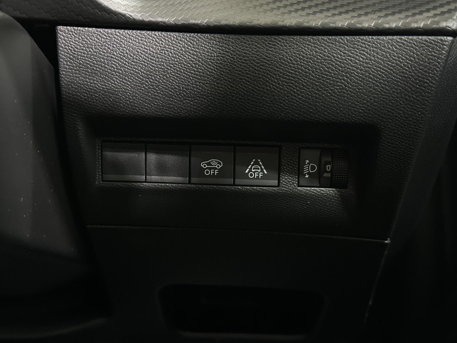 Used Peugeot 2008 2021 for sale - 76913075: Photo 17