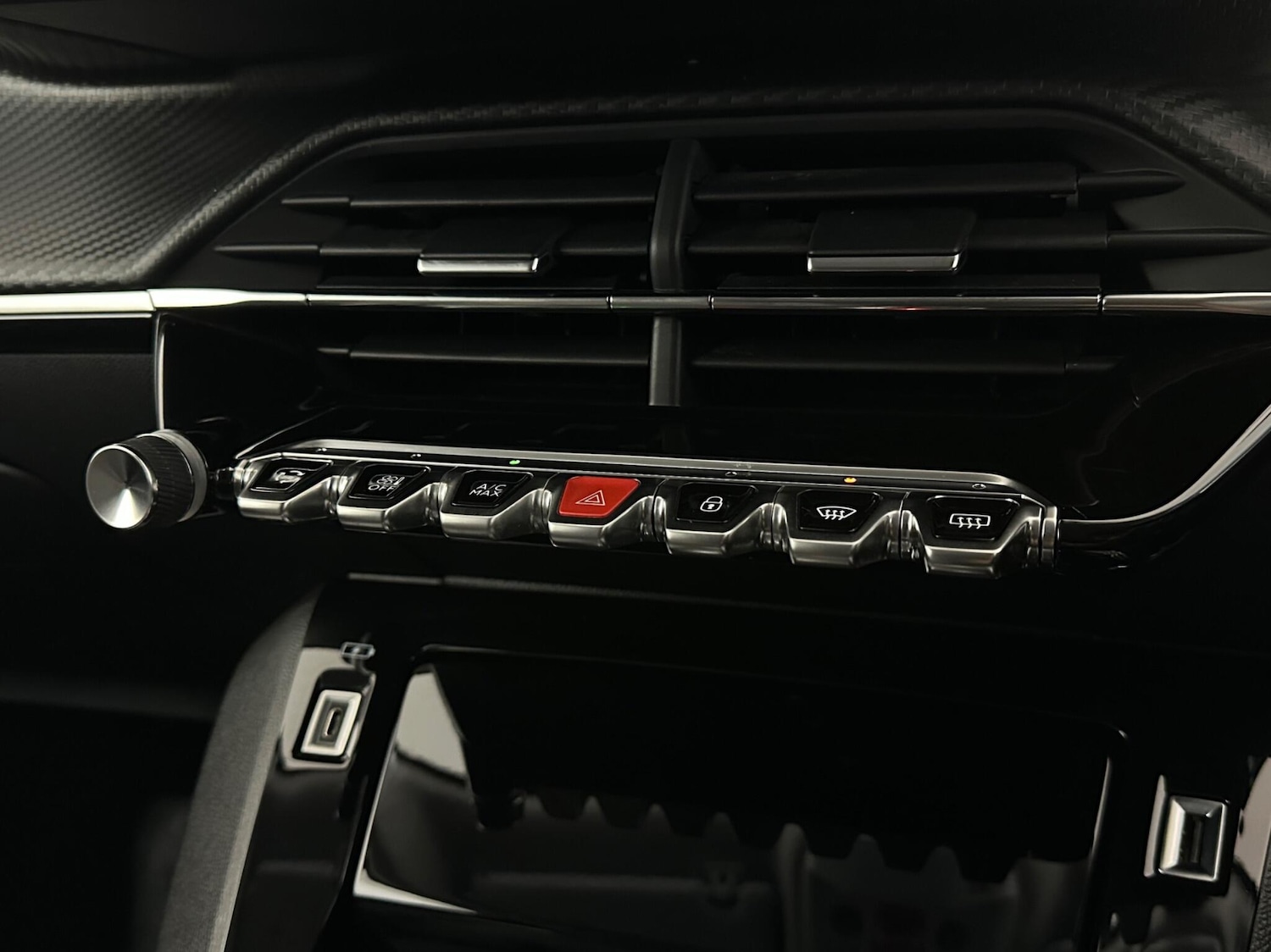 Used Peugeot 2008 2021 for sale - 76913075: Photo 20