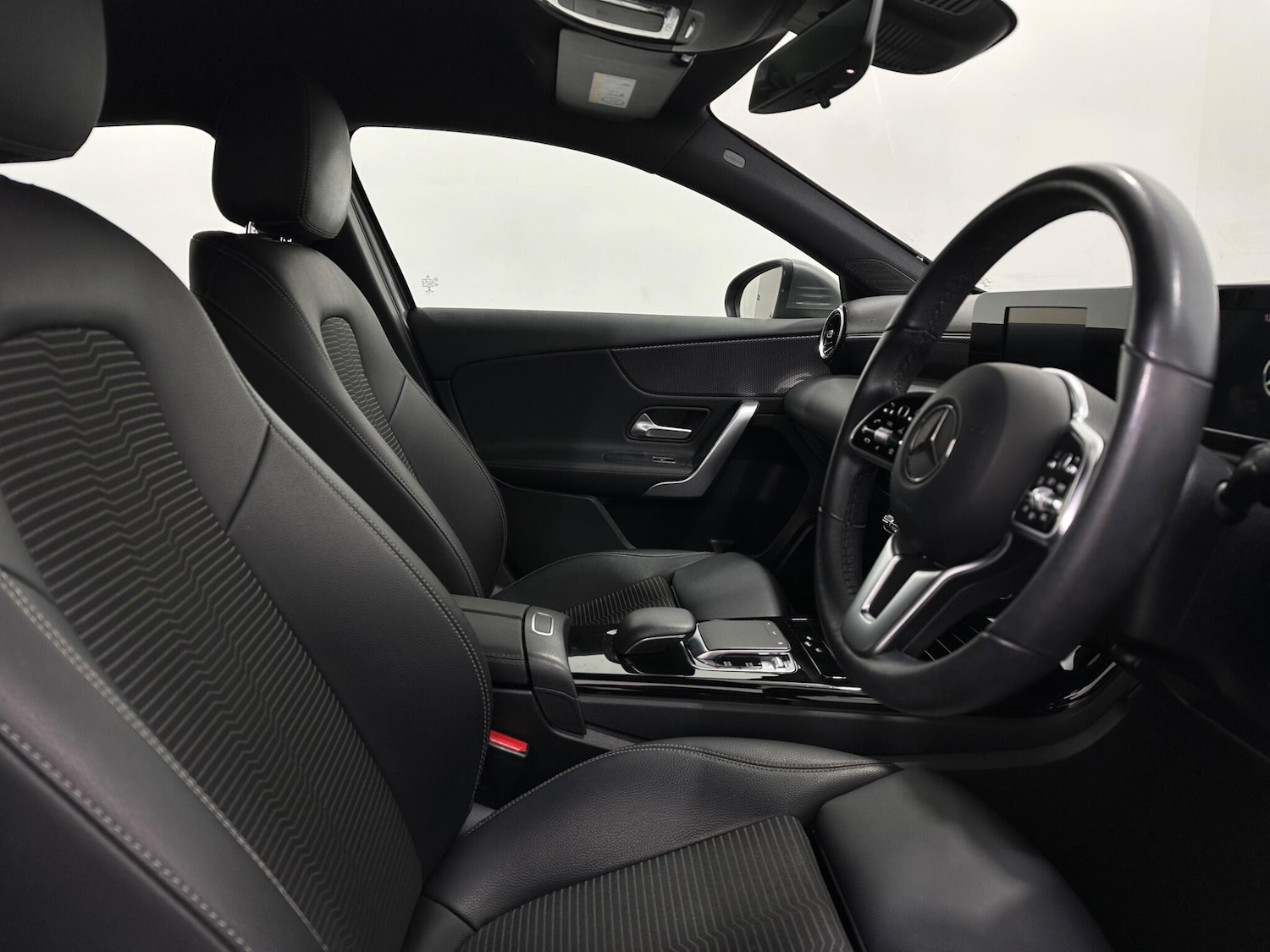 Used Mercedes-Benz A-Class 2018 for sale - 76878512: Photo 30