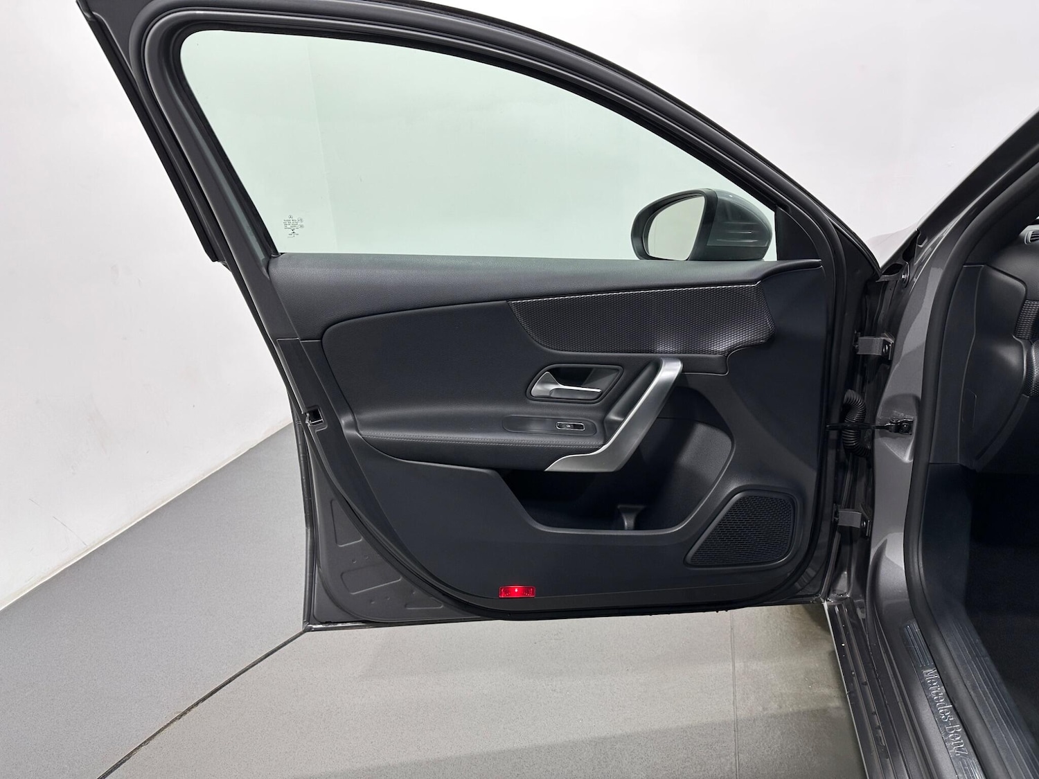 Used Mercedes-Benz A-Class 2018 for sale - 76878512: Photo 35