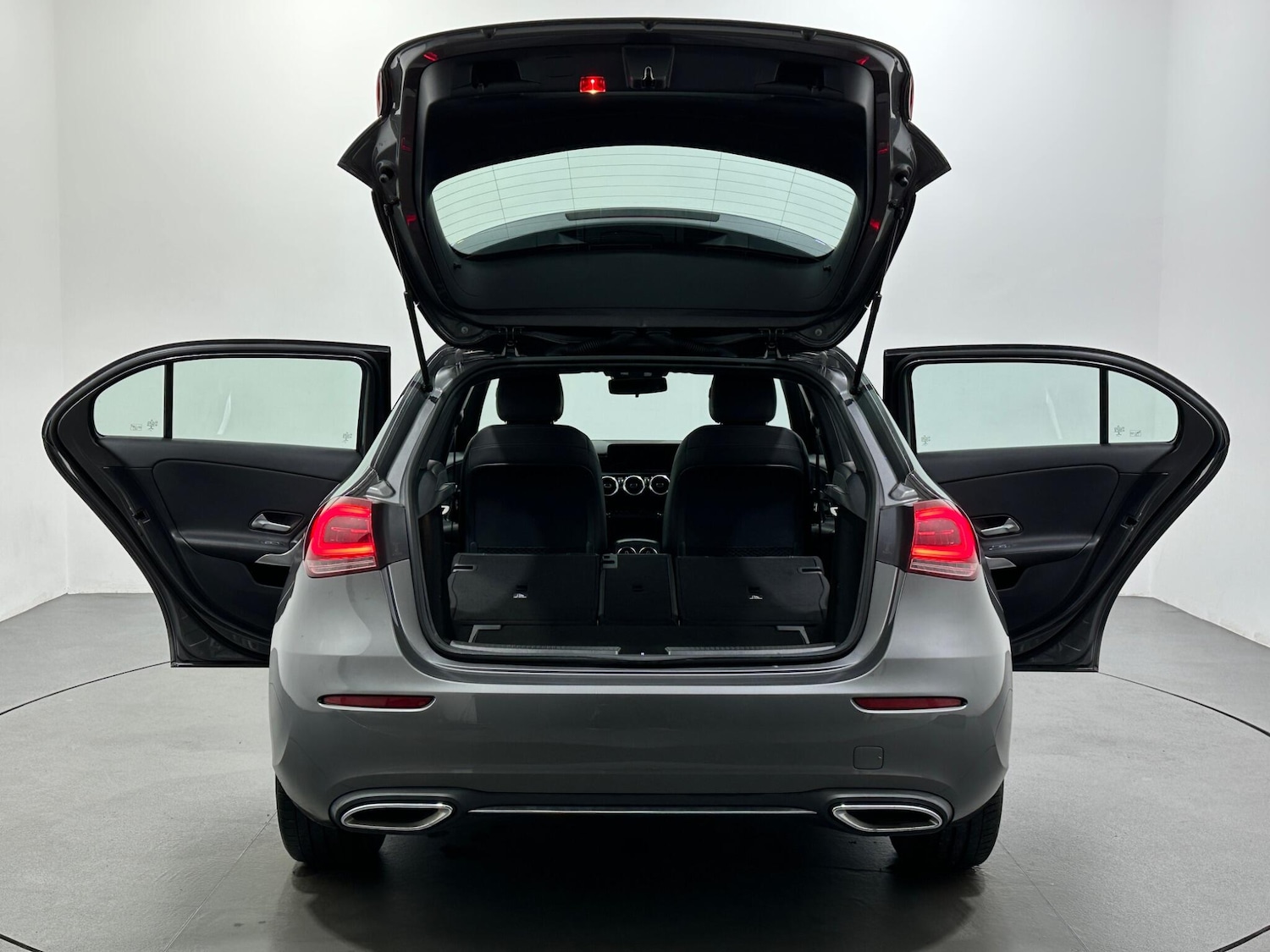 Used Mercedes-Benz A-Class 2018 for sale - 76878512: Photo 42