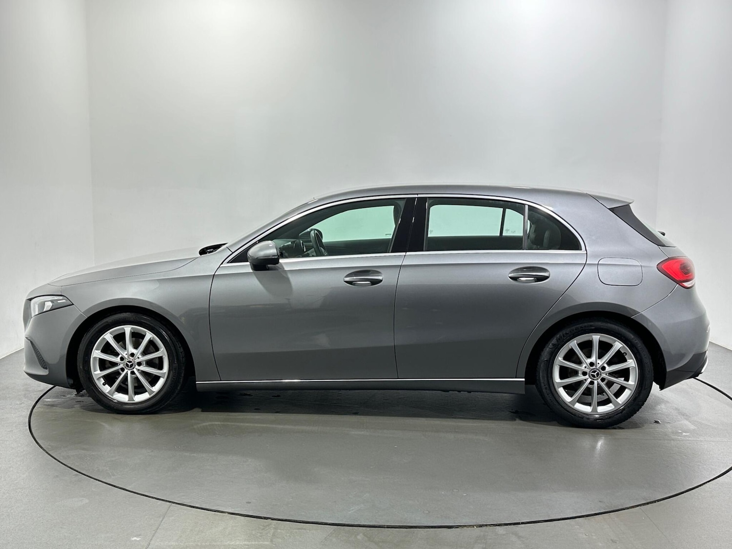 Used Mercedes-Benz A-Class 2018 for sale - 76878512: Photo 5