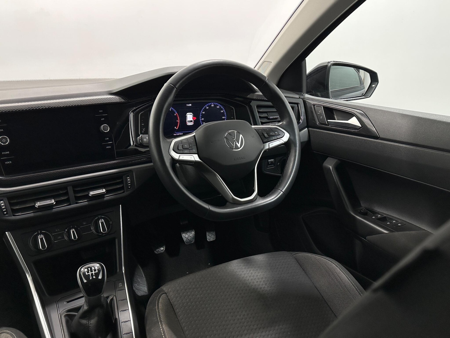 Used Volkswagen Polo 2022 for sale - 76878513: Photo 11