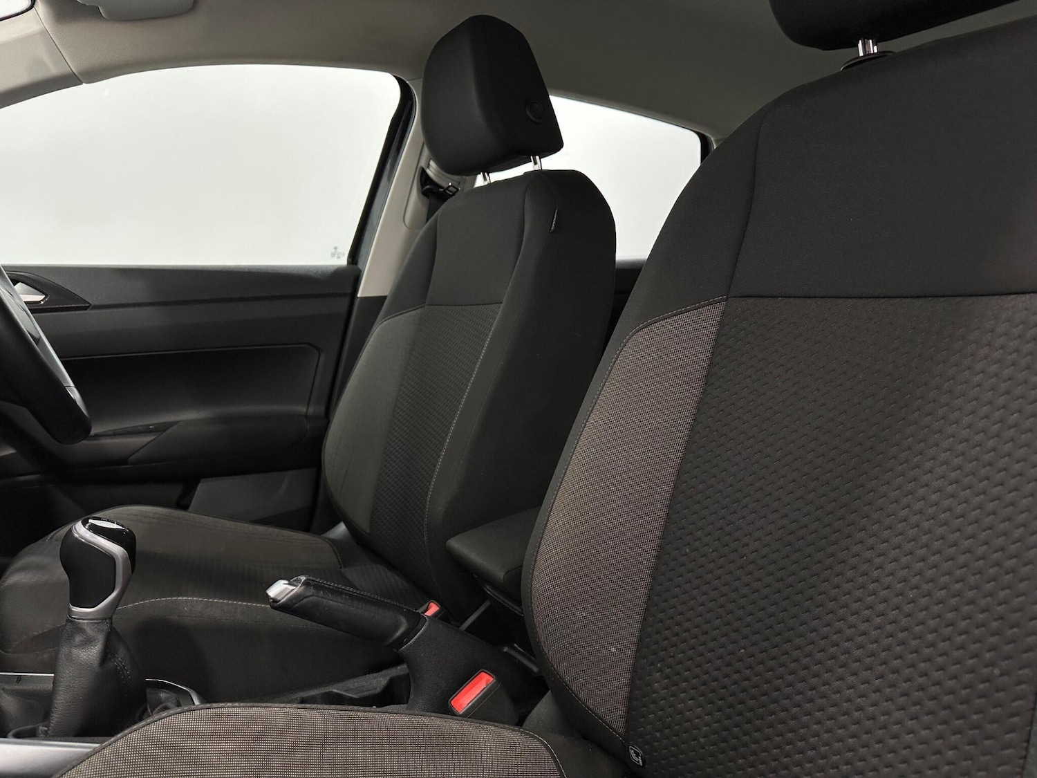 Used Volkswagen Polo 2022 for sale - 76878513: Photo 31