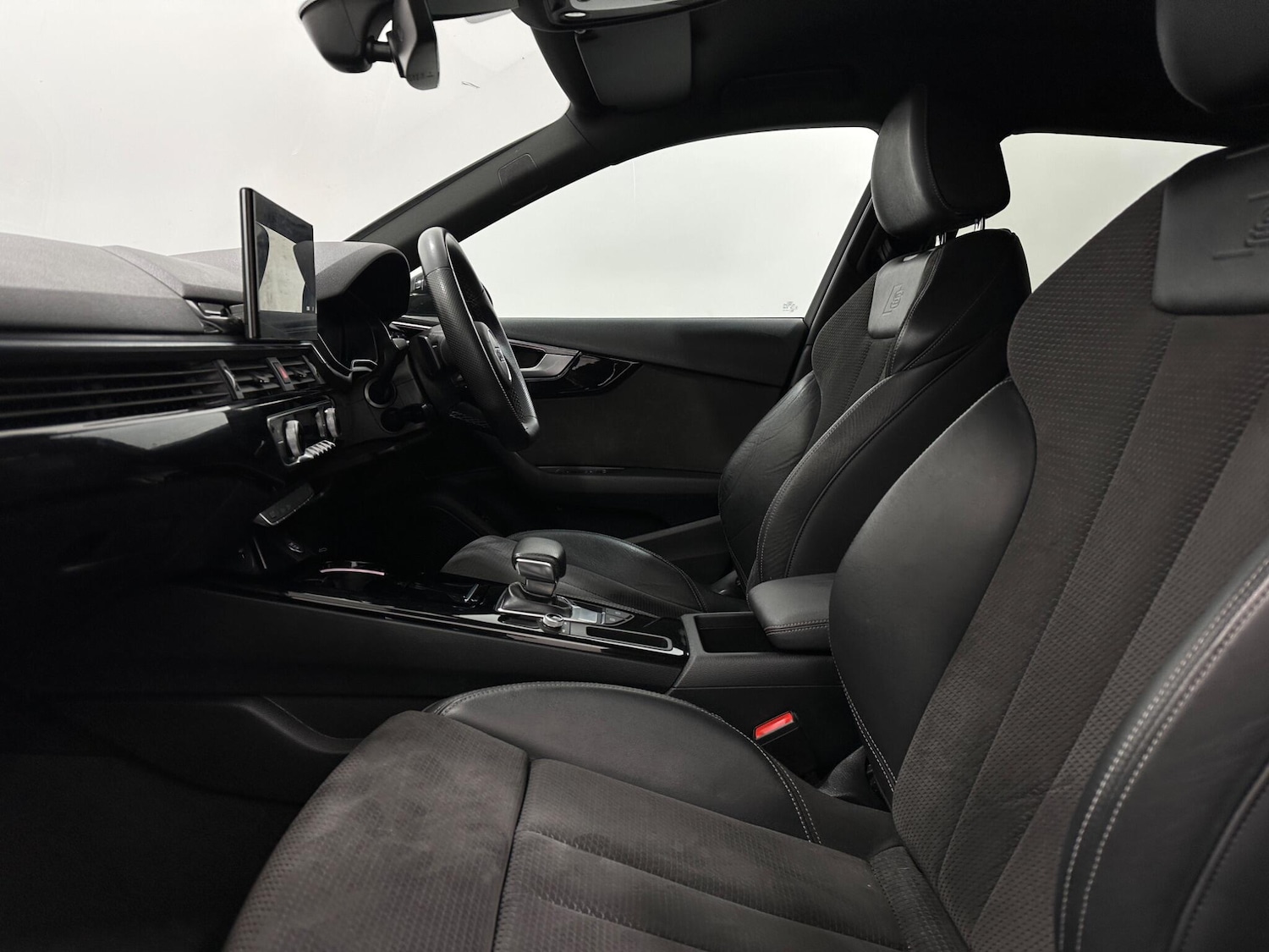 Used Audi A4 Avant 2021 for sale - 76976225: Photo 33