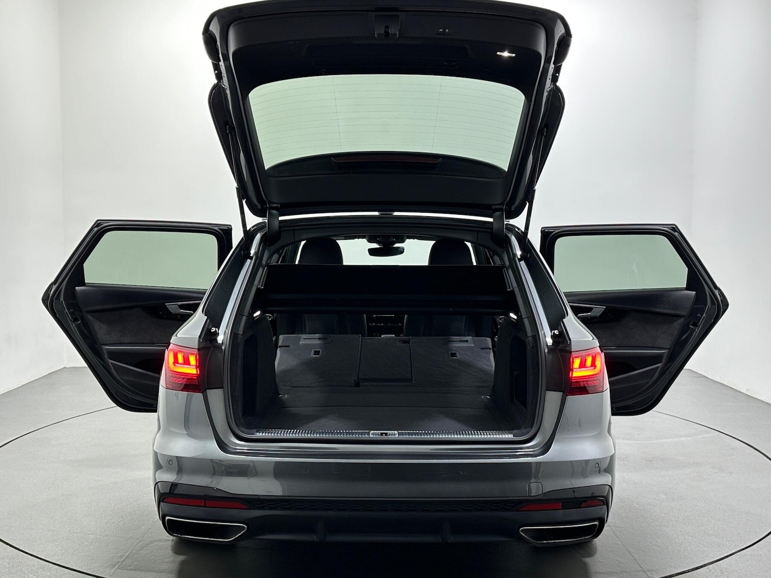 Used Audi A4 Avant 2021 for sale - 76976225: Photo 44