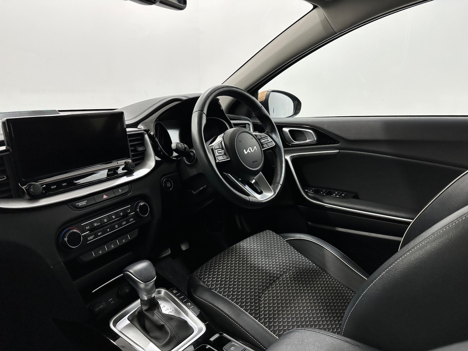 Used Kia XCeed for sale - 77671985: Photo 32