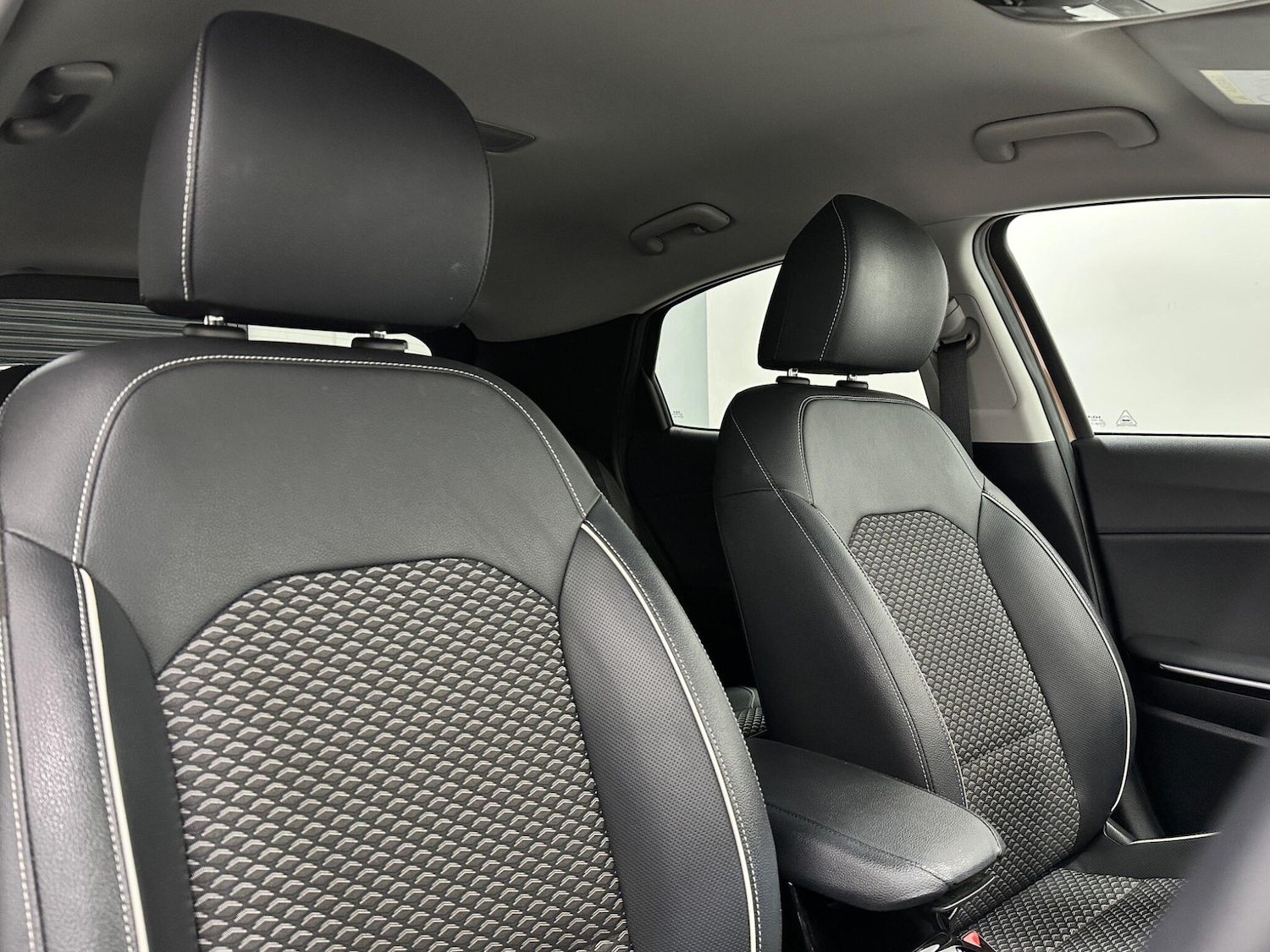 Used Kia XCeed for sale - 77671985: Photo 34