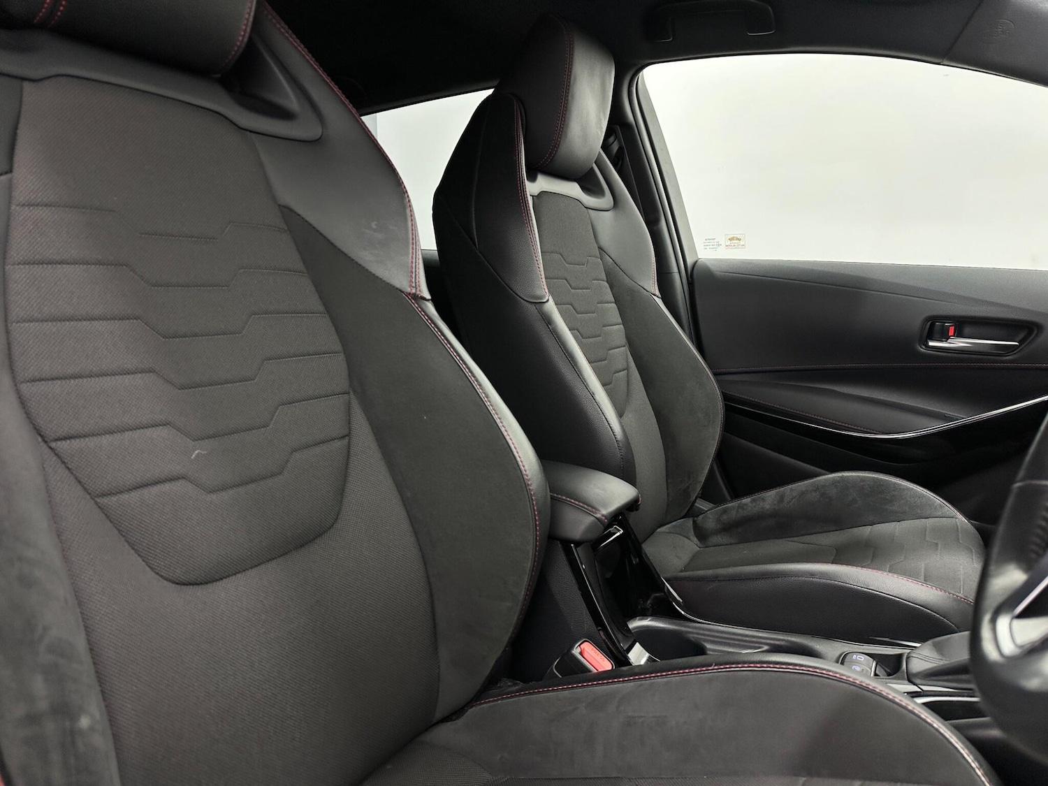 Used Toyota Corolla for sale - 77852921: Photo 32