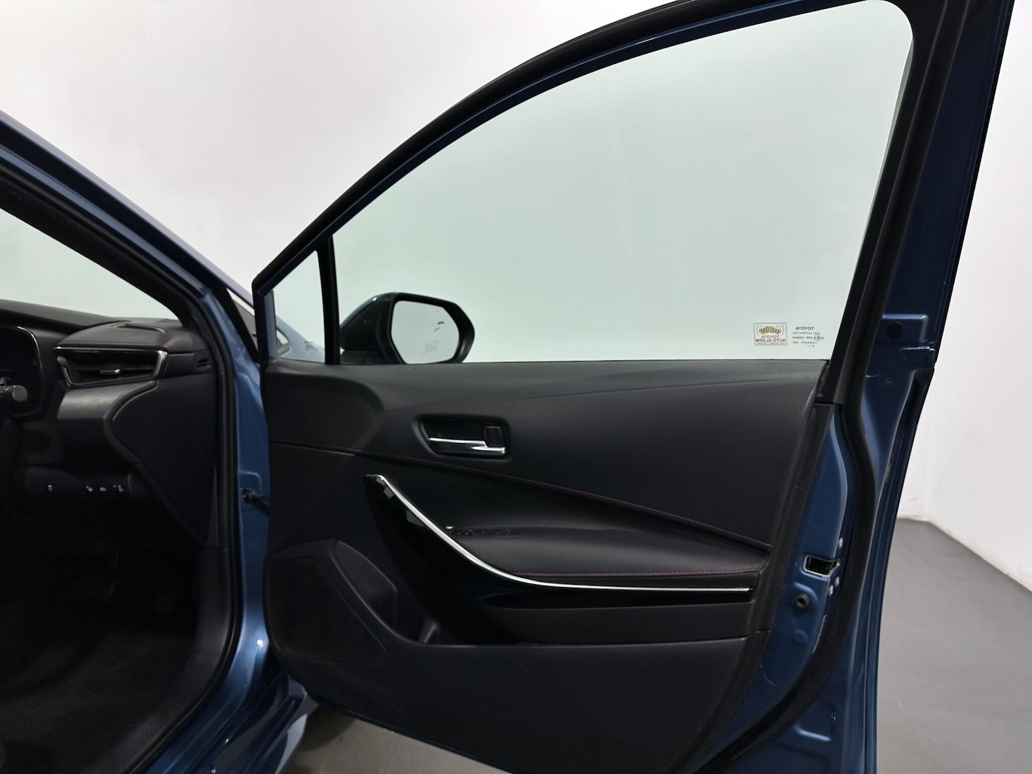 Used Toyota Corolla for sale - 77852921: Photo 34