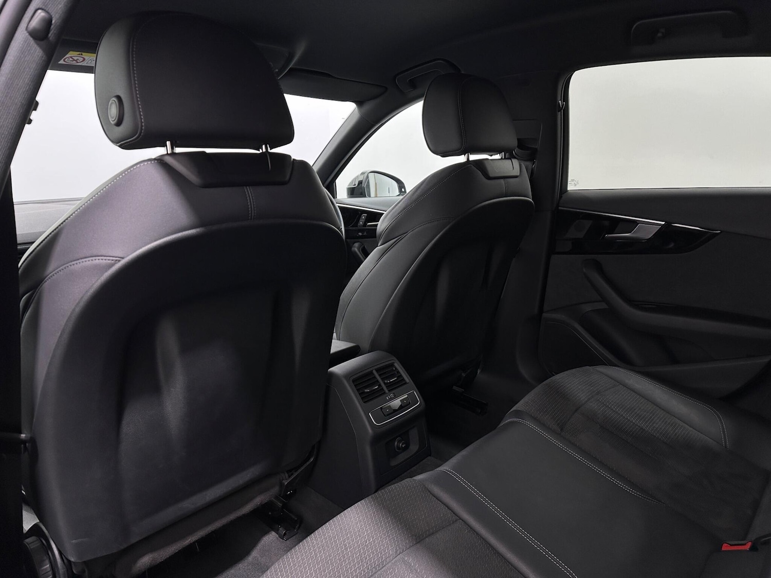 Used Audi A4 2022 for sale - 77081569: Photo 36