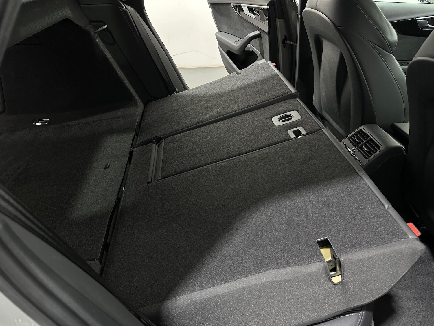 Used Audi A4 2022 for sale - 77081569: Photo 45