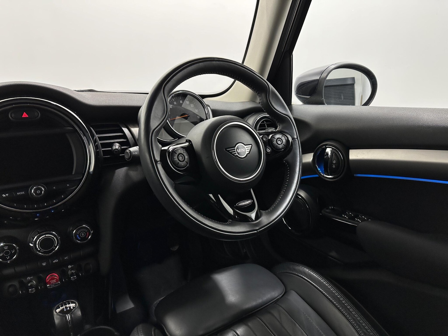 Used MINI Hatch 2019 for sale - 77237977: Photo 11