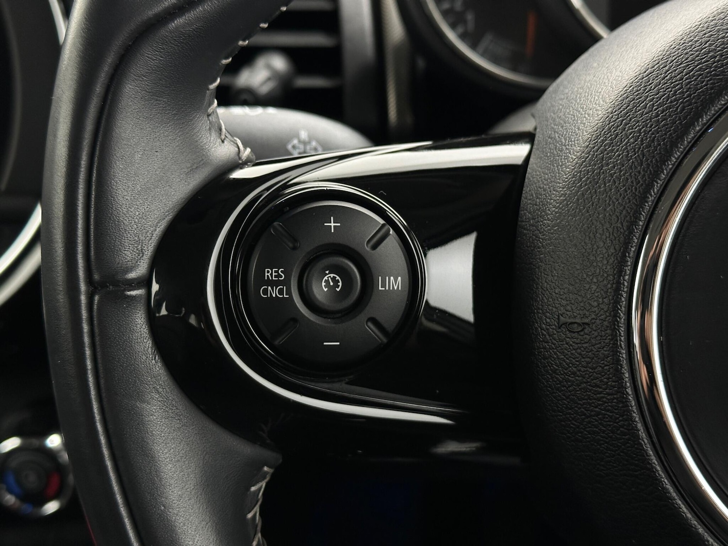 Used MINI Hatch 2019 for sale - 77237977: Photo 14