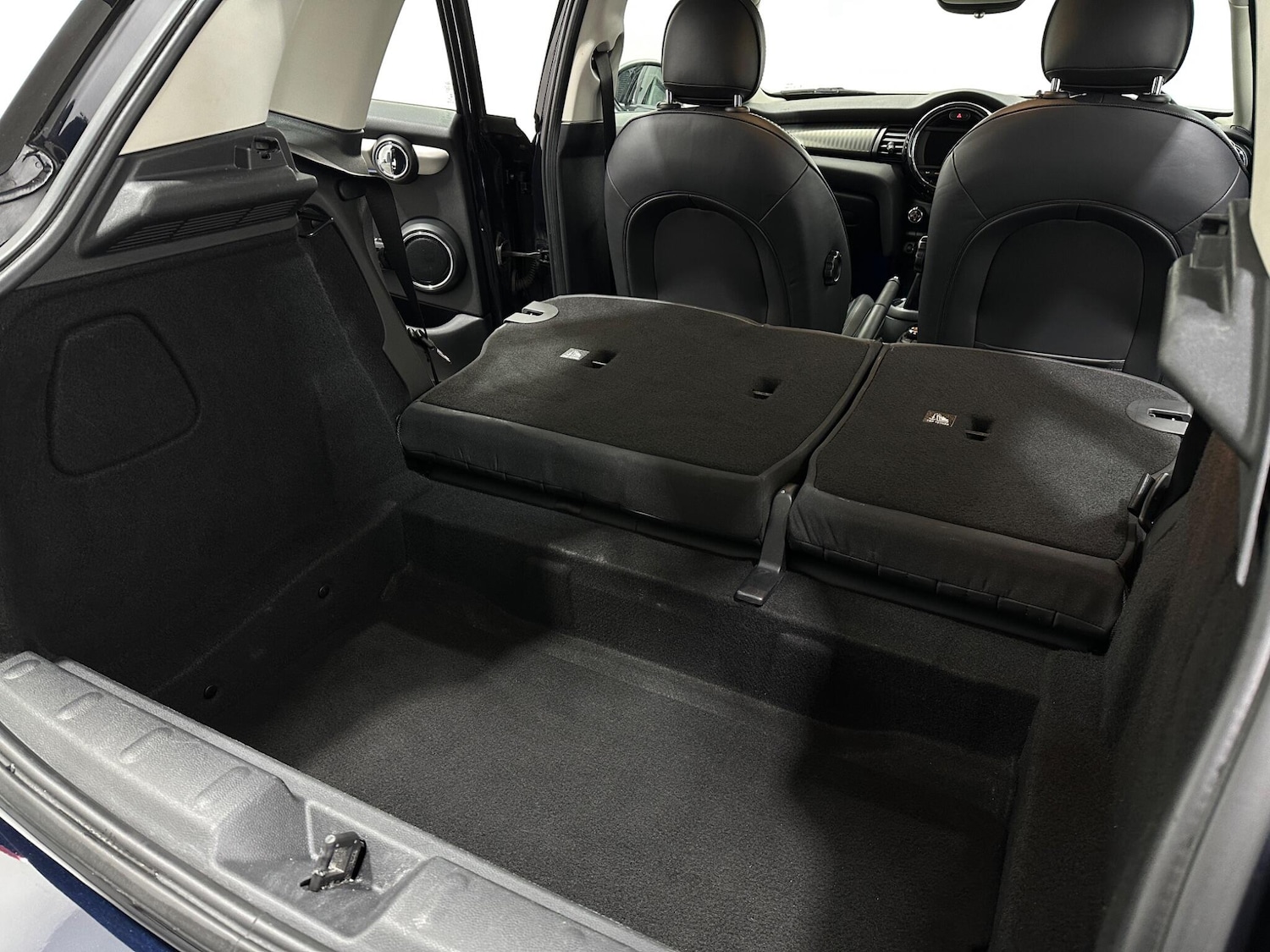 Used MINI Hatch 2019 for sale - 77237977: Photo 43