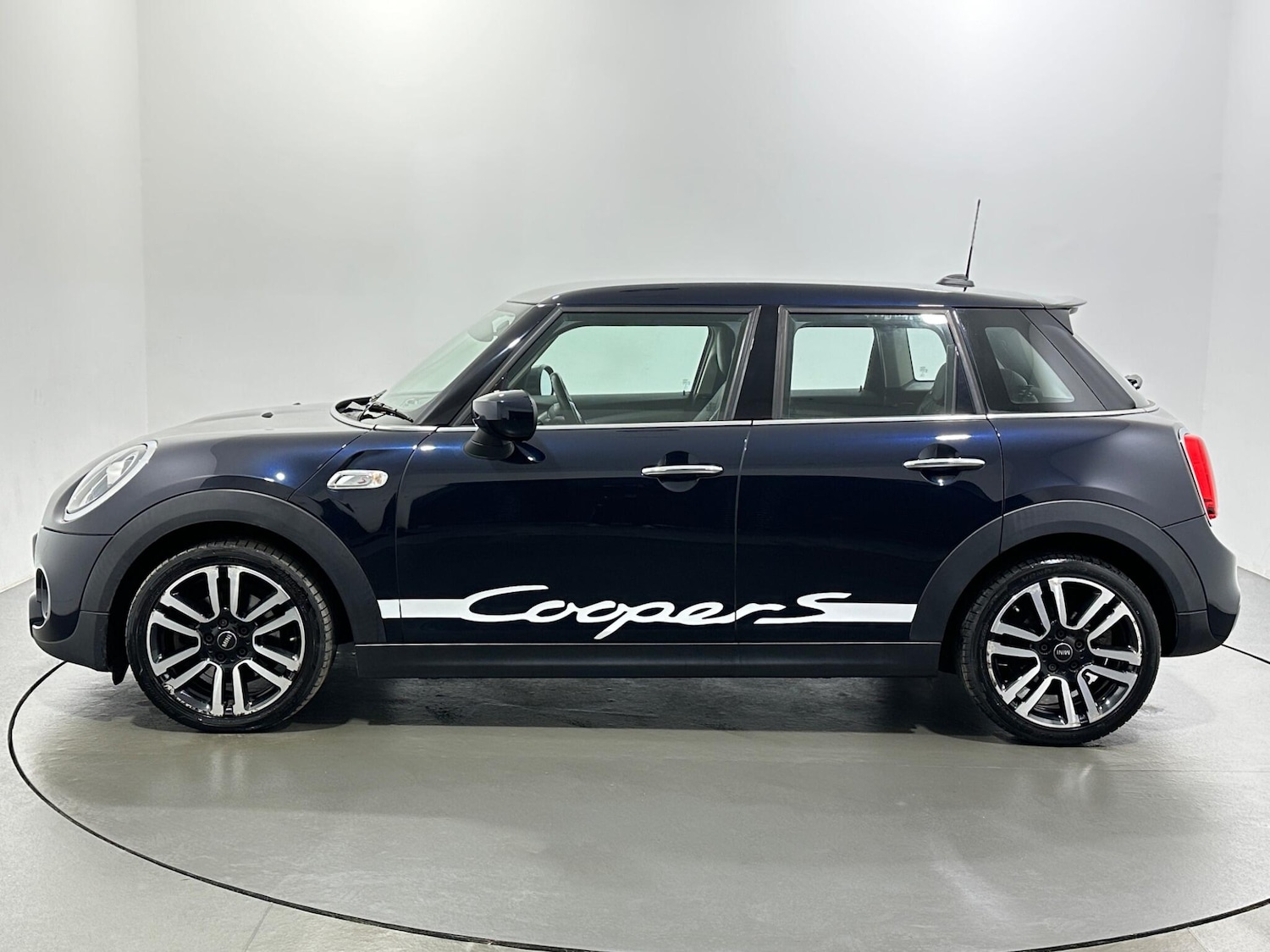 Used MINI Hatch 2019 for sale - 77237977: Photo 5