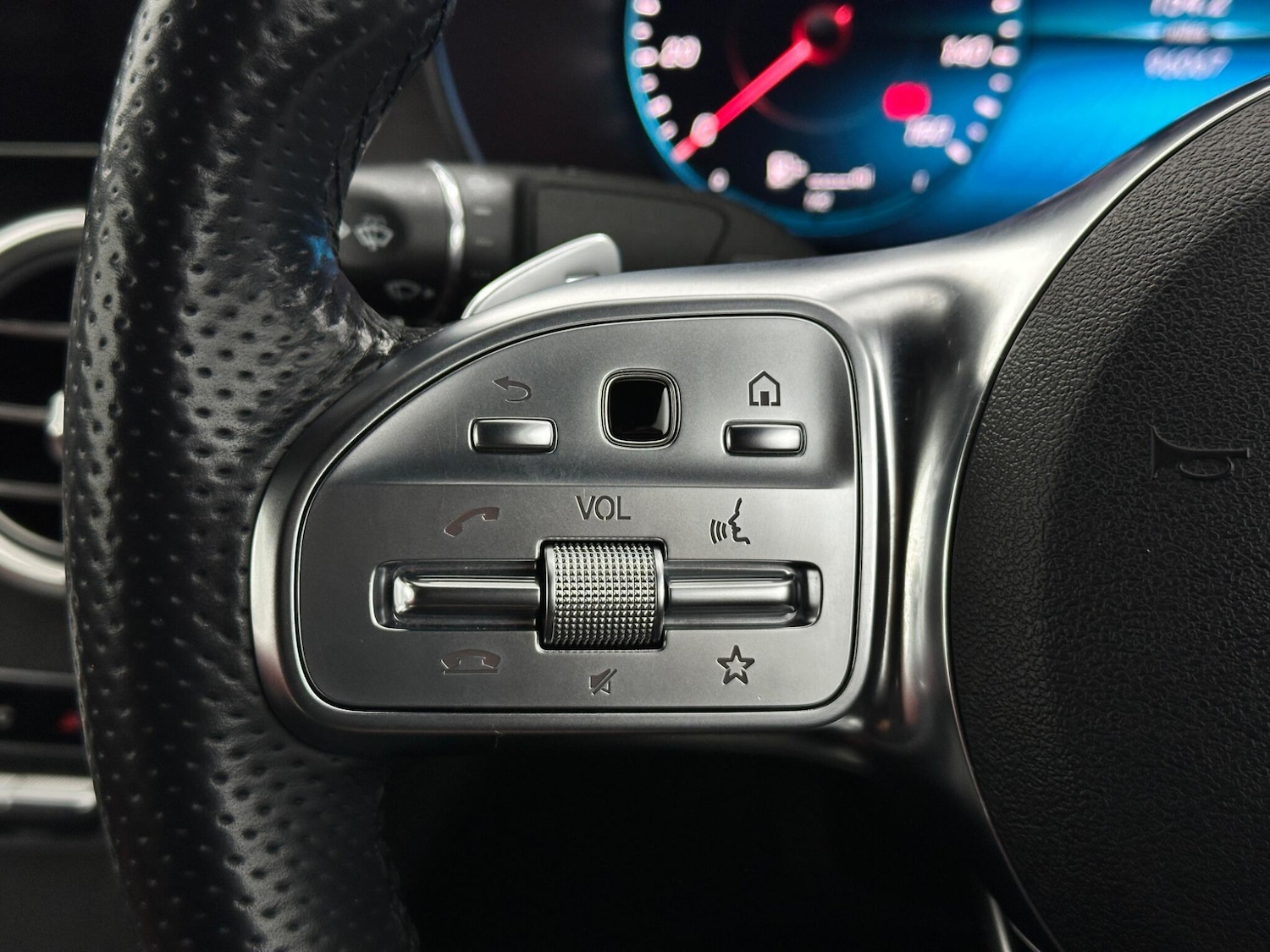 Used Mercedes-Benz C Class 2018 for sale - 77883303: Photo 15