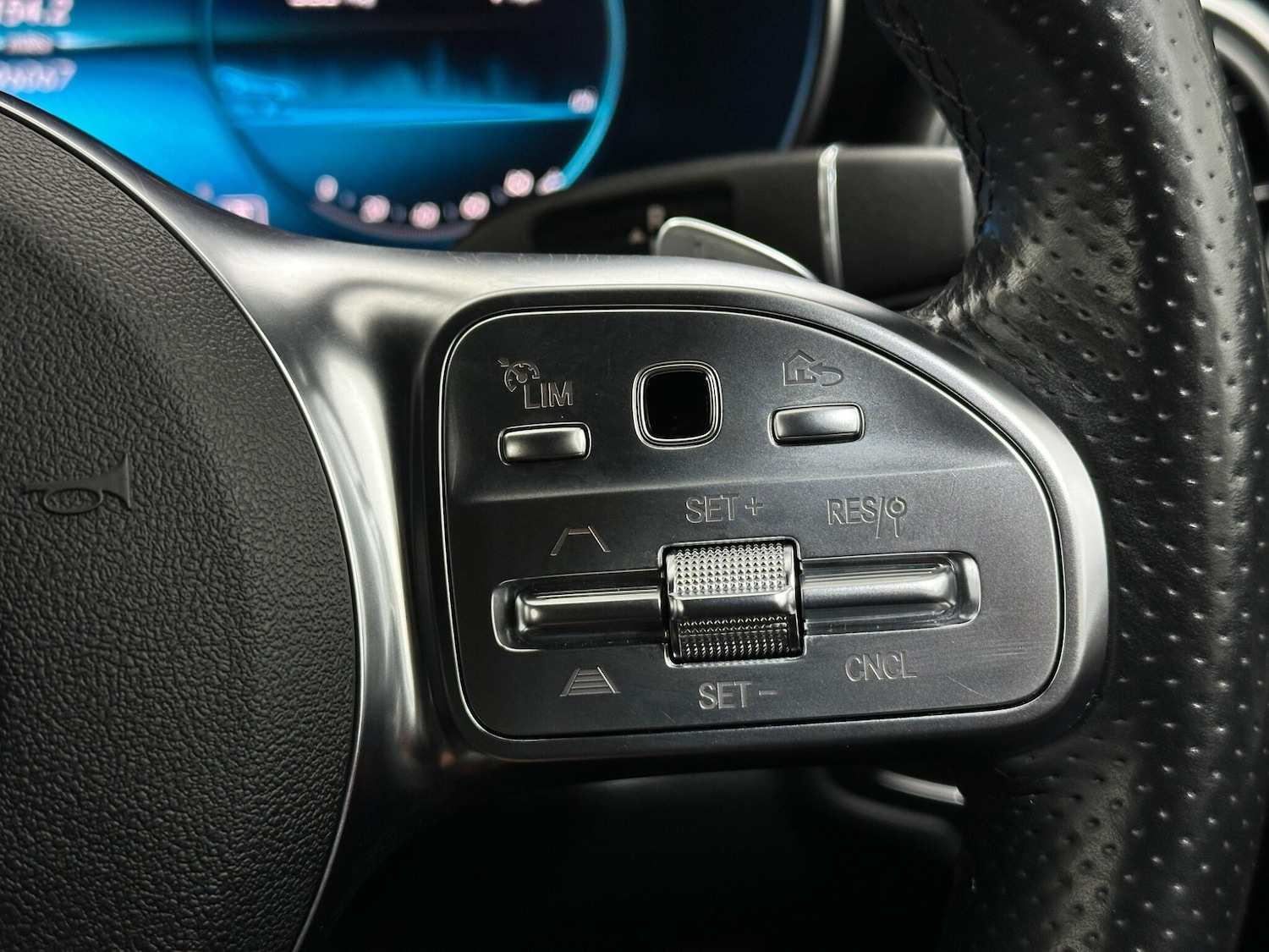 Used Mercedes-Benz C Class 2018 for sale - 77883303: Photo 16