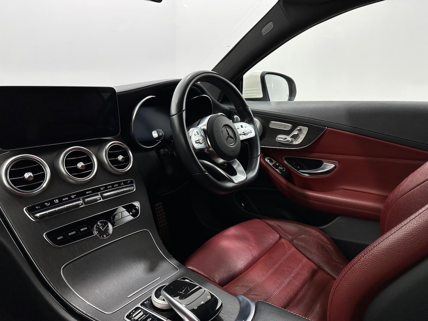 Used Mercedes-Benz C Class 2018 for sale - 77883303: Photo 34