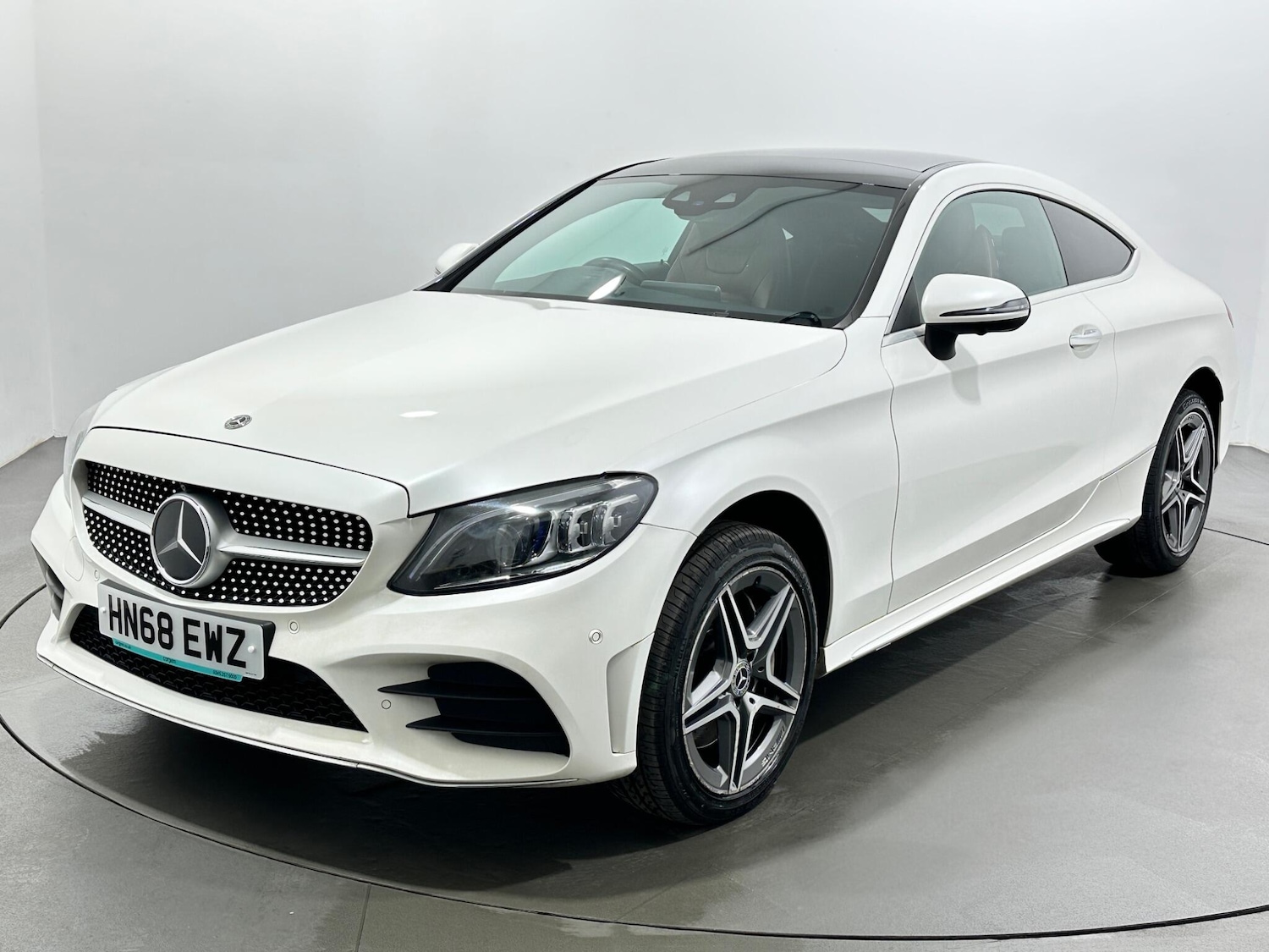 Used Mercedes-Benz C Class 2018 for sale - 77883303: Photo 4