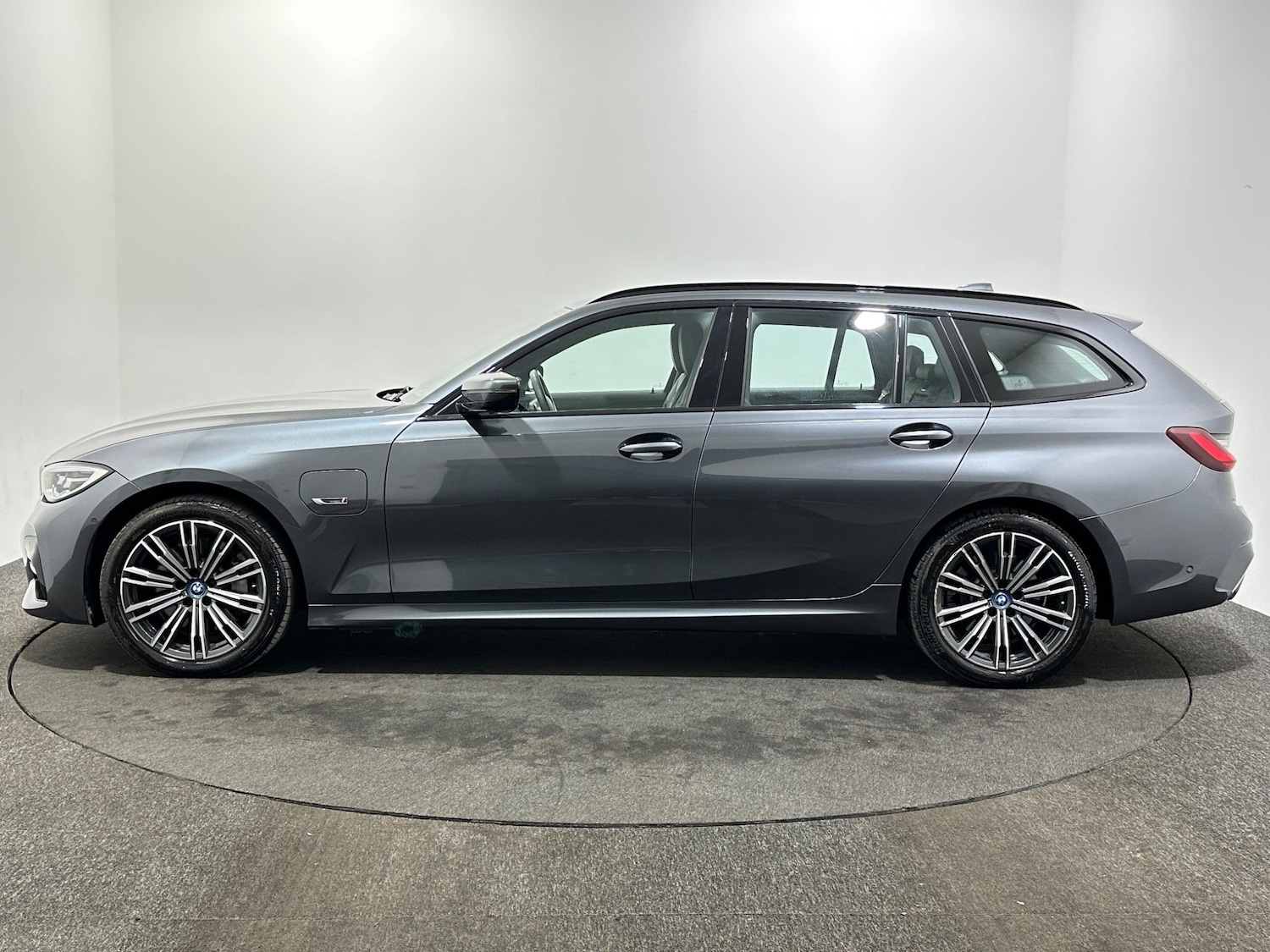 Used BMW 3 Series 2021 for sale - 76878448: Photo 5