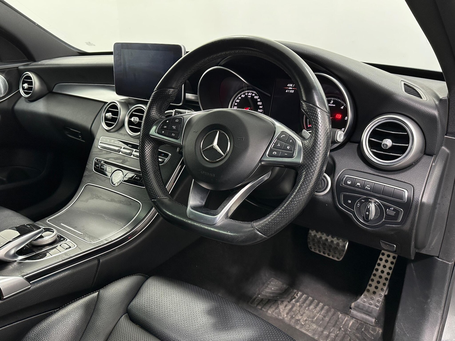 Used Mercedes-Benz C Class 2018 for sale - 78204375: Photo 10