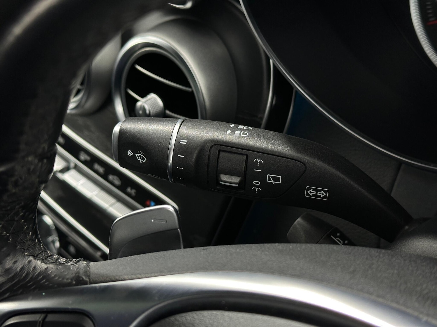 Used Mercedes-Benz C Class 2018 for sale - 78204375: Photo 14