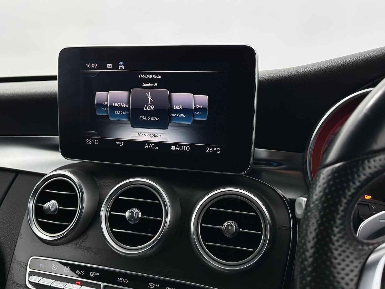 Used Mercedes-Benz C Class 2018 for sale - 78204375: Photo 26