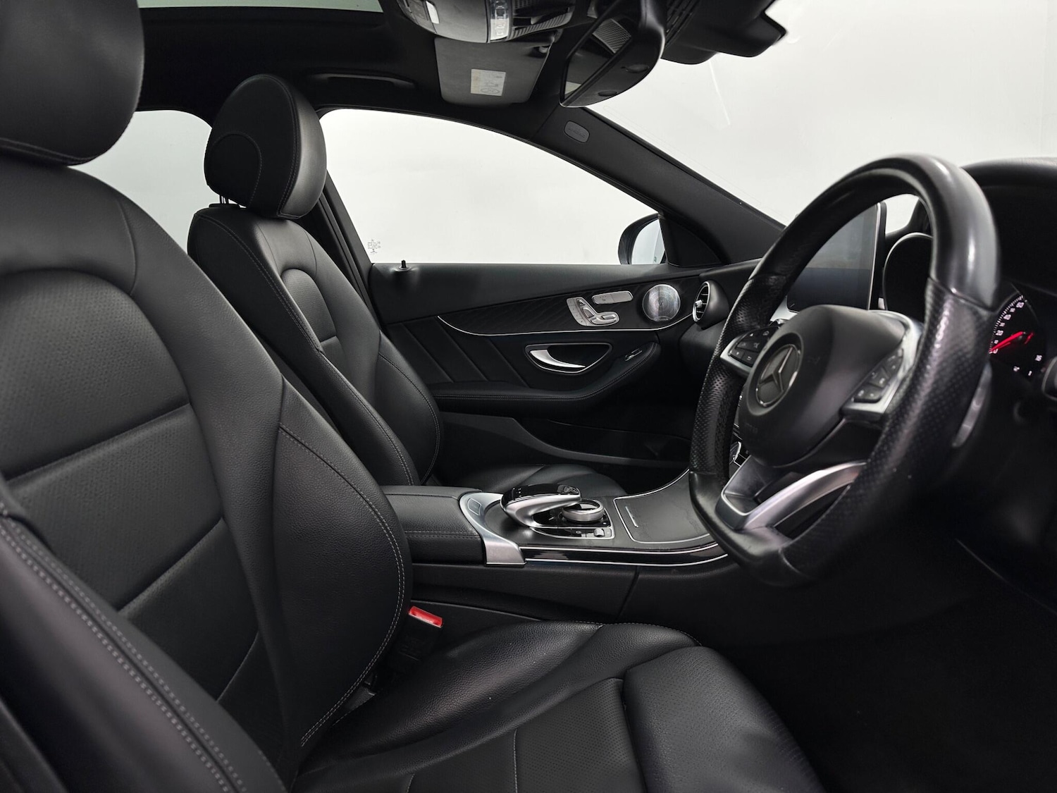 Used Mercedes-Benz C Class 2018 for sale - 78204375: Photo 33