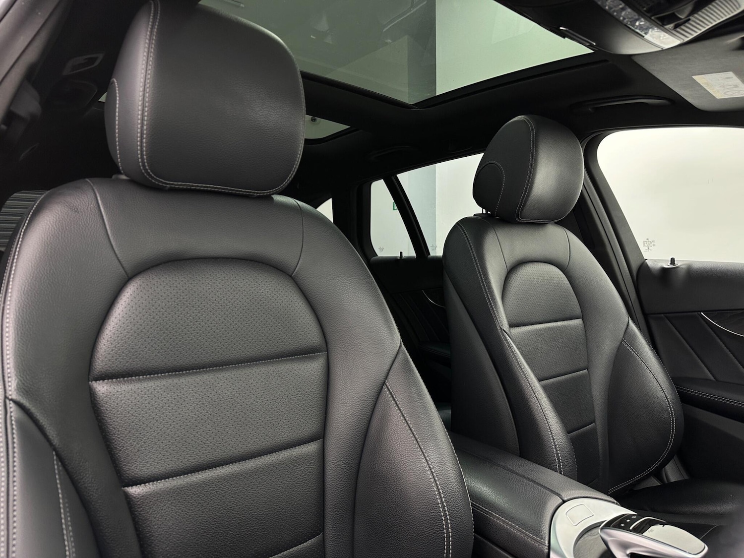 Used Mercedes-Benz C Class 2018 for sale - 78204375: Photo 34