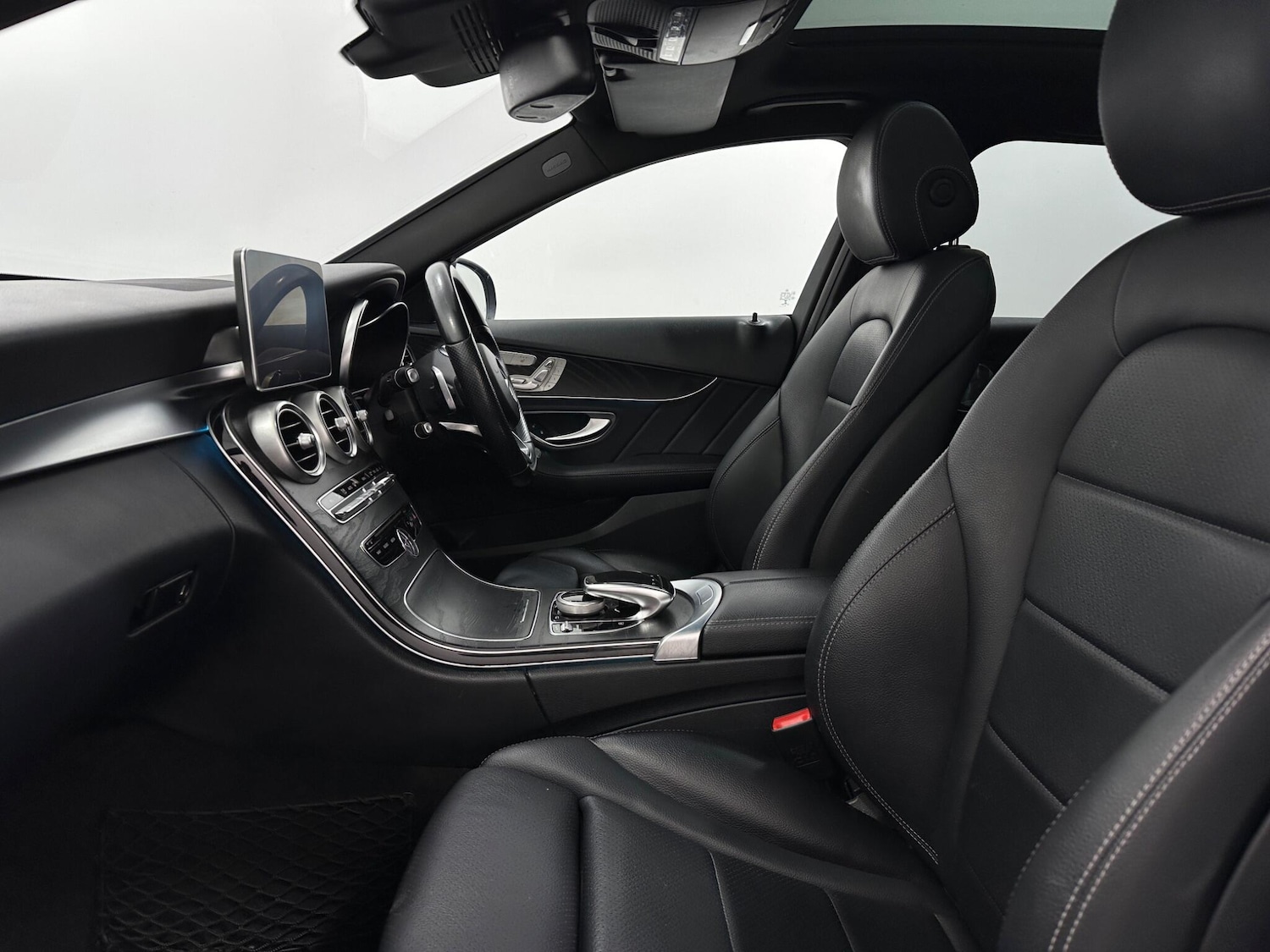 Used Mercedes-Benz C Class 2018 for sale - 78204375: Photo 36