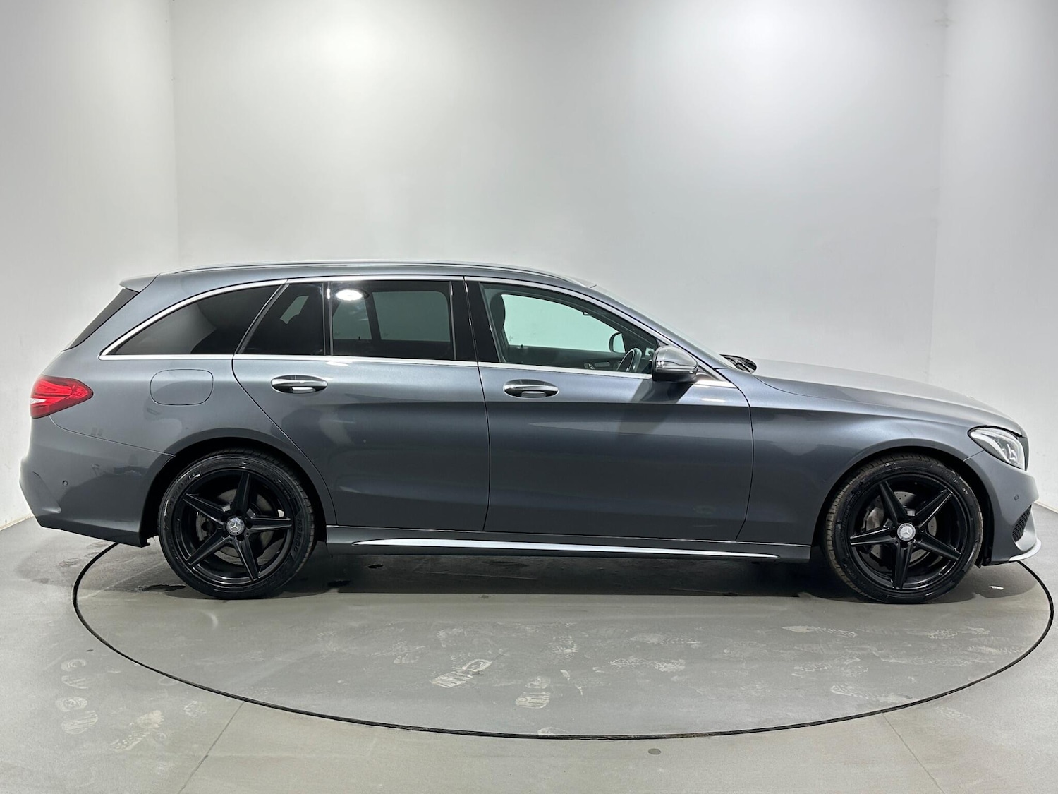 Used Mercedes-Benz C Class 2018 for sale - 78204375: Photo 9