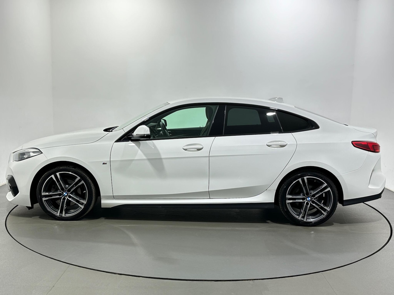 Used BMW 2 Series 2023 for sale - 77839848: Photo 5