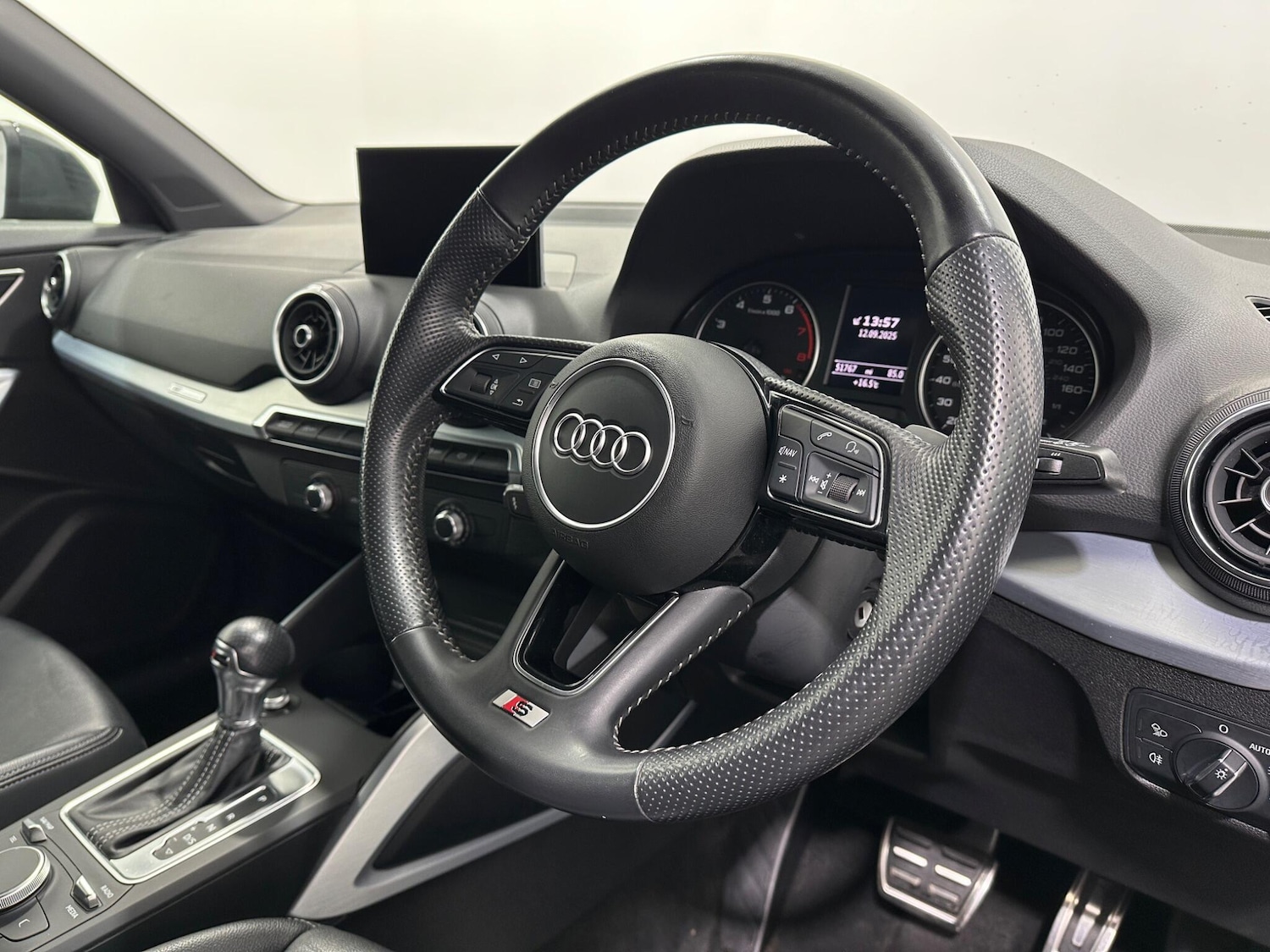 Used Audi Q2 2018 for sale - 76878901: Photo 10